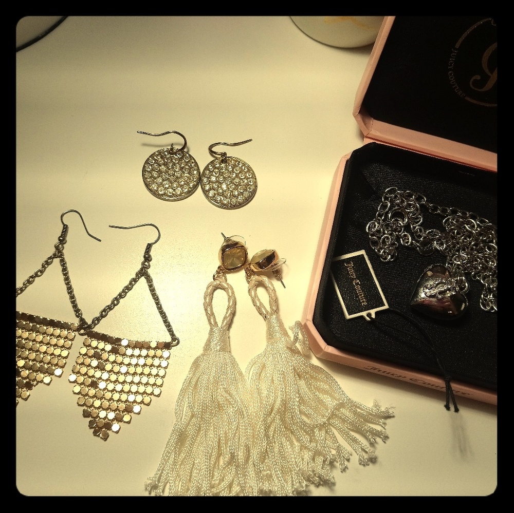 Hot item! Juicy couture necklace with 3 earrings f